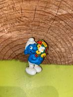 Smurfen smurf met bos bloemen, Verzamelen, Smurfen, Ophalen of Verzenden, Zo goed als nieuw, Verschillende Smurfen