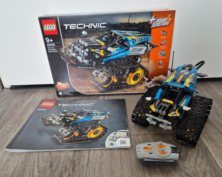 Lego Technic 42095 Remote Controlled Stunt Racer zgan + doos, Kinderen en Baby's, Speelgoed | Duplo en Lego, Zo goed als nieuw