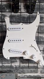 Strat Pickguard met Elementen, Ophalen of Verzenden, Gebruikt, Elektrische gitaar