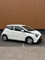 Toyota Aygo 1.0 Vvt-i 72pk 5D 2020 Wit GARANTIE NAP DEALERON, Auto's, Voorwielaandrijving, Zwart, 4 stoelen, Wit