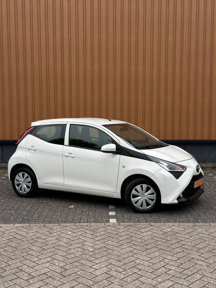 Toyota Aygo 1.0 Vvt-i 72pk 5D 2020 Wit GARANTIE NAP DEALERON, Auto's, Toyota, Particulier, Aygo, ABS, Airbags, Airconditioning
