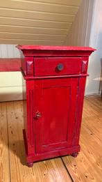 Rood houten kastje, Ophalen, Gebruikt, 55 tot 70 cm, 45 tot 65 cm