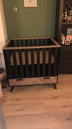 Mooie zwart houte box te koop, Kinderen en Baby's, Ophalen of Verzenden, Zo goed als nieuw, Lade