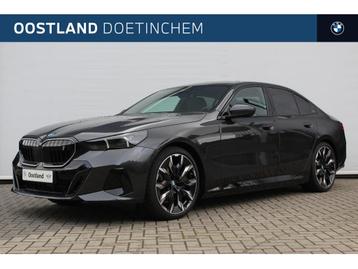 BMW i5 eDrive40 M Sport / Panoramadak / Trekhaak / Bowers &  beschikbaar voor biedingen
