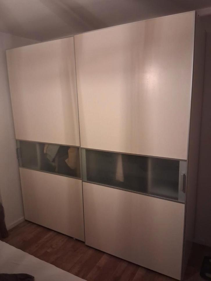 Mooie Witte Kledingkast met Schuifdeuren, Huis en Inrichting, Kasten | Kledingkasten, Gebruikt, 200 cm of meer, 150 tot 200 cm