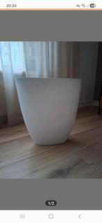Grote witte bloempot  ideaal voor een smalle vensterbank, Ophalen, Rond, Balkon, Aardewerk