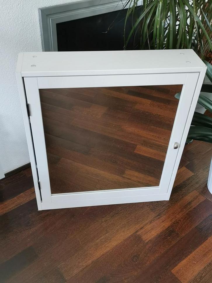 IKEA Badkamerkast met Spiegeldeur, Huis en Inrichting, Woonaccessoires | Spiegels, Zo goed als nieuw, Minder dan 50 cm, Minder dan 100 cm