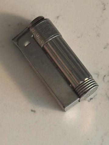 Vintage metalen aansteker ca. 1950s mechanisch werkend model beschikbaar voor biedingen