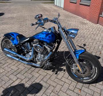 Harley Davidson Custom Chopper - Blauwe Vlammen beschikbaar voor biedingen