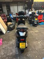 Piaggo zip 80cc, Fietsen en Brommers, Scooters | Piaggio, Ophalen of Verzenden, Zo goed als nieuw, Benzine, Zip