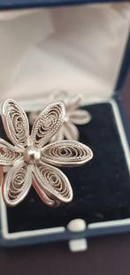 Silver filigree oorbellen uniek handgemaakt vintage, Nieuw, Ophalen of Verzenden, Knopjes of Stekers, Zilver