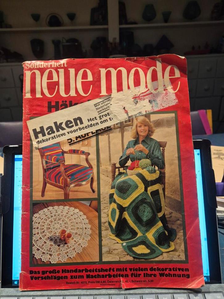 Oude Neue Mode Häkelen - Handwerk Magazine, Boeken, Tijdschriften en Kranten, Gelezen, Damesbladen, Ophalen of Verzenden