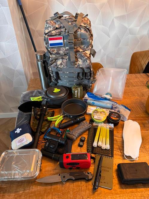 Noodpakket crisispakket, Caravans en Kamperen, Kampeeraccessoires, Nieuw, Ophalen of Verzenden