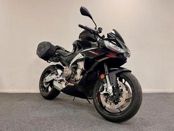 APRILIA TUONO 660 FACTORY | ZEER COMPLEET | 2022 | 11.025KM beschikbaar voor biedingen