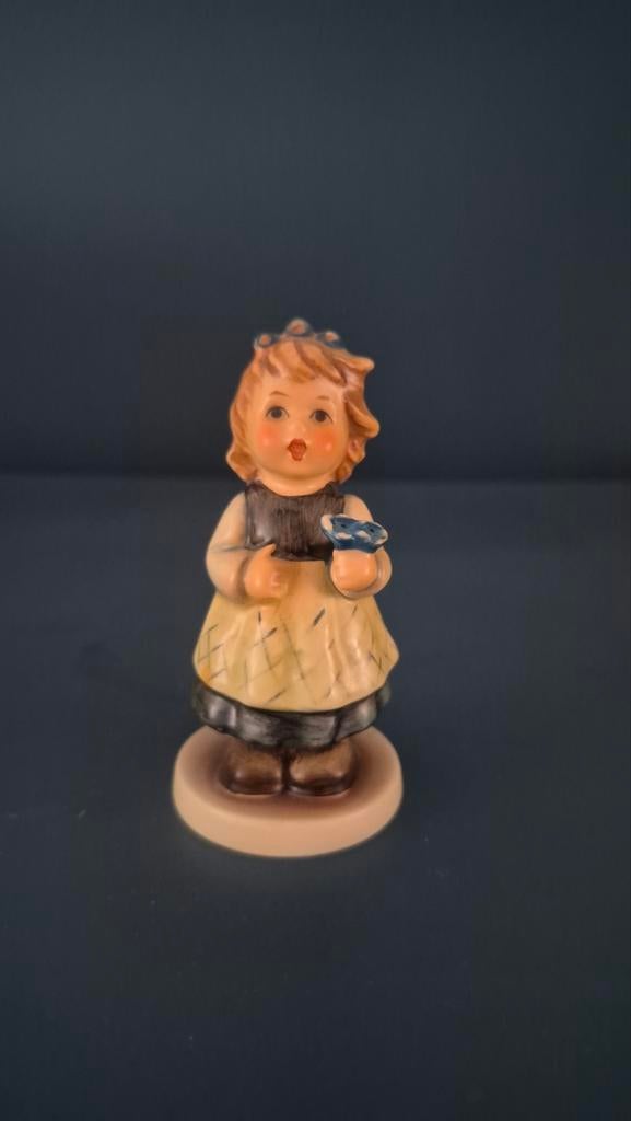 Hummel beeldje "Für Dich" - Goebel, Antiek en Kunst, Kunst | Beelden en Houtsnijwerken, Ophalen of Verzenden