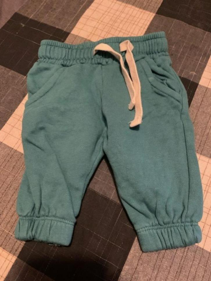 Groene harembroekje van de Hema. Maat 62, Kinderen en Baby's, Babykleding | Maat 62, Zo goed als nieuw, Jongetje, Broekje, Ophalen of Verzenden
