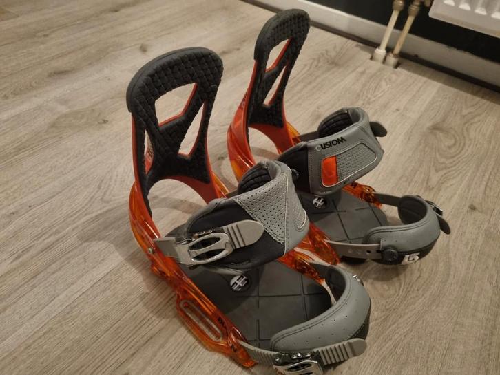 BURTON CUSTOM EST SNOWBOARD BINDINGEN MAAT MEDIUM Z.G.A.N, Sport en Fitness, Snowboarden, Zo goed als nieuw, Bindingen, Ophalen of Verzenden