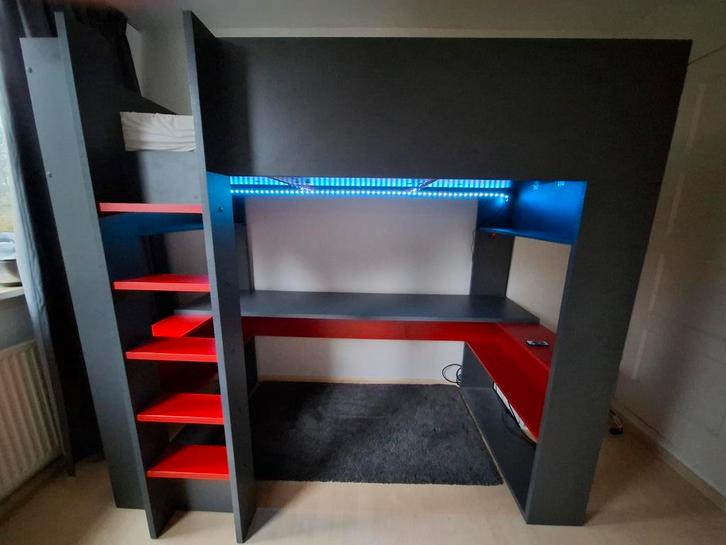 Gamer Hoogslaper met LED - Zo Goed Als Nieuw!, Huis en Inrichting, Slaapkamer | Stapelbedden en Hoogslapers, Zo goed als nieuw
