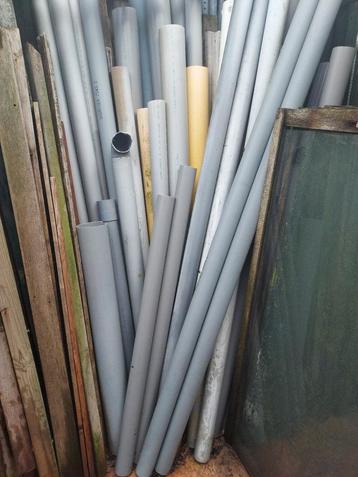 DIVERSE PVC BUIS beschikbaar voor biedingen