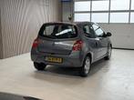 Renault Twingo 1.2-16V Dynamique, Auto's, Renault, Voorwielaandrijving, Gebruikt, 31 €/maand, 4 cilinders