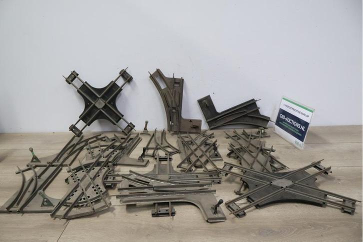 Collectie van 17 Modelspoorwissels &-Kruisingen van Marklin, Hobby en Vrije tijd, Modeltreinen | H0, Ophalen of Verzenden
