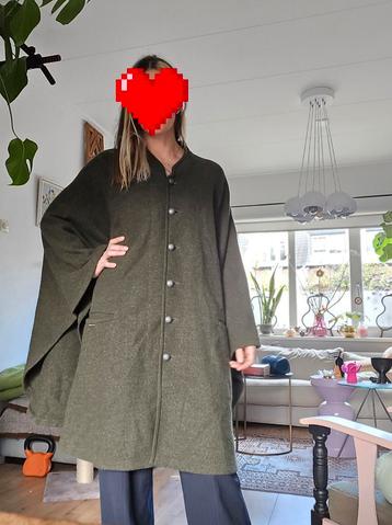 Groene Cape - 100% wol Geiger beschikbaar voor biedingen
