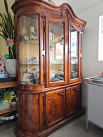 Vitrinekast notenhout met rond glas, Ophalen, Gebruikt, 25 tot 50 cm, Glas
