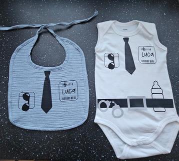 Baby romper gepersonaliseerd met naam (cadeau) beschikbaar voor biedingen