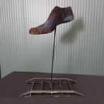 Antieke houten schoenleest op Steampunk standaard, Huis en Inrichting, Ophalen of Verzenden