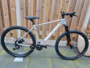 Nieuwe Superior XC859 29inch/18versn/vering/lockout/Shimano beschikbaar voor biedingen