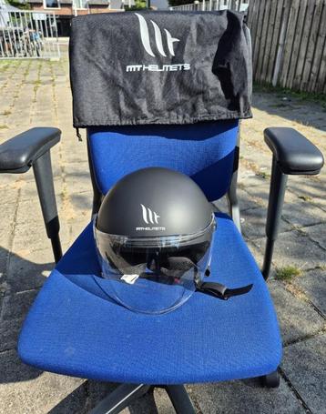helmen z.g.a.n. beschikbaar voor biedingen