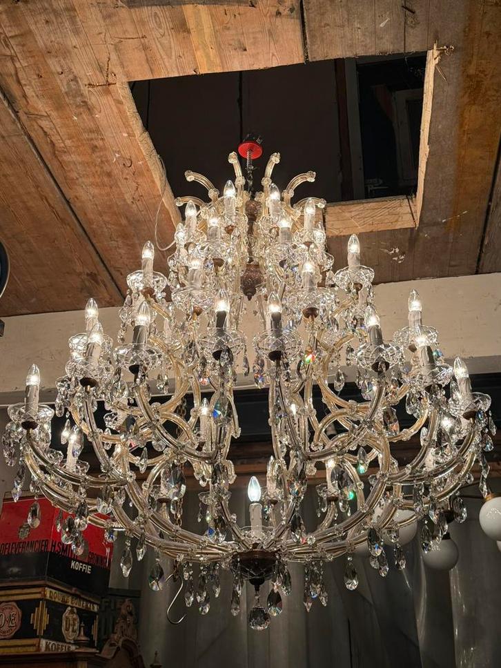 Zeer grote antieke kristallen kroonluchter, Huis en Inrichting, Lampen | Kroonluchters, Zo goed als nieuw, Glas, Metaal, Ophalen of Verzenden