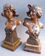 Om 1900 Twee Kleine Borstbeelden Buste Pendanten Frankrijk, Ophalen of Verzenden