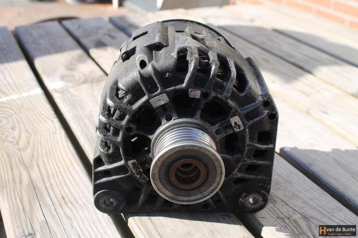 Dynamo Renault Master 2.2 C636163A, Auto-onderdelen, Motor en Toebehoren, Renault, Gebruikt, Ophalen of Verzenden