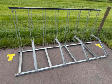 Fietsenrek 8 fietsen beschikbaar voor biedingen