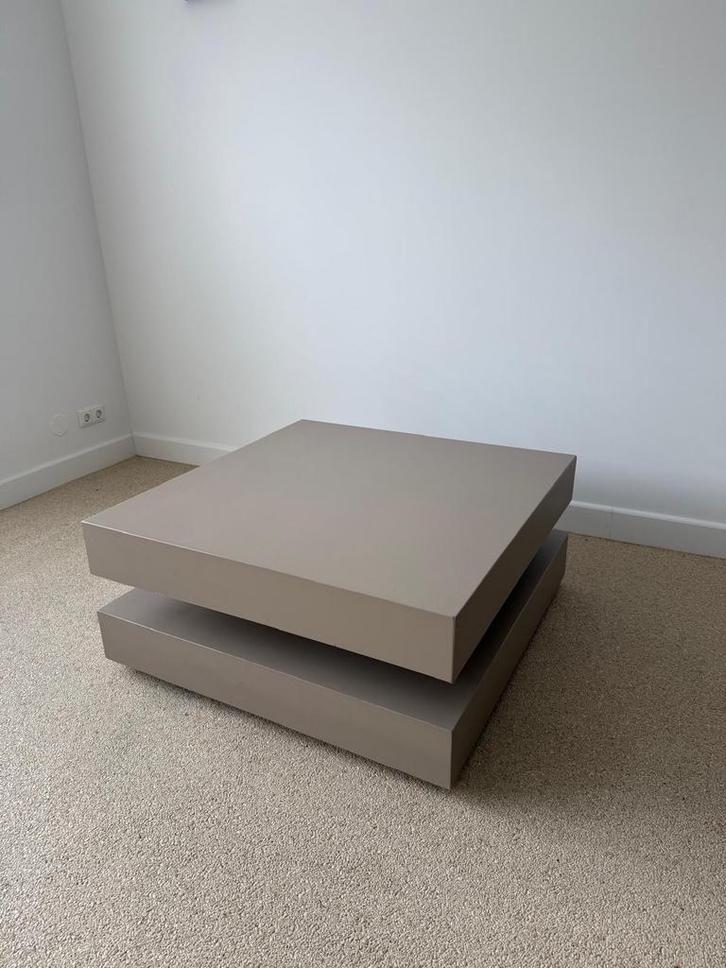 MOET NU WEG! Hamburger Salontafel - Brave Ground - 100x100, Huis en Inrichting, Tafels | Salontafels, Gebruikt, Minder dan 50 cm