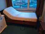Electrisch verstelbaar seniorenbed, Ophalen, Zo goed als nieuw, Eenpersoons