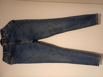 Bijna nieuwe Only jeans maat 30 lengte 32, high waist beschikbaar voor biedingen