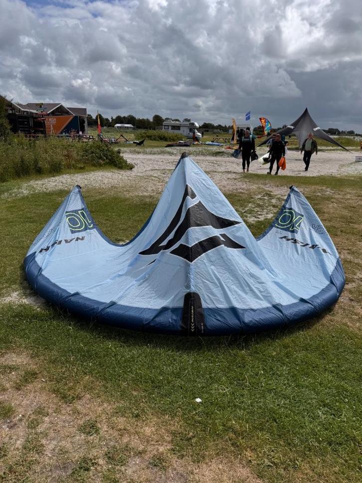 Naish Boxer 2025 10 meter kite, Watersport en Boten, Kitesurfen, Zo goed als nieuw, Kite, 10 m², Geen board, Ophalen of Verzenden