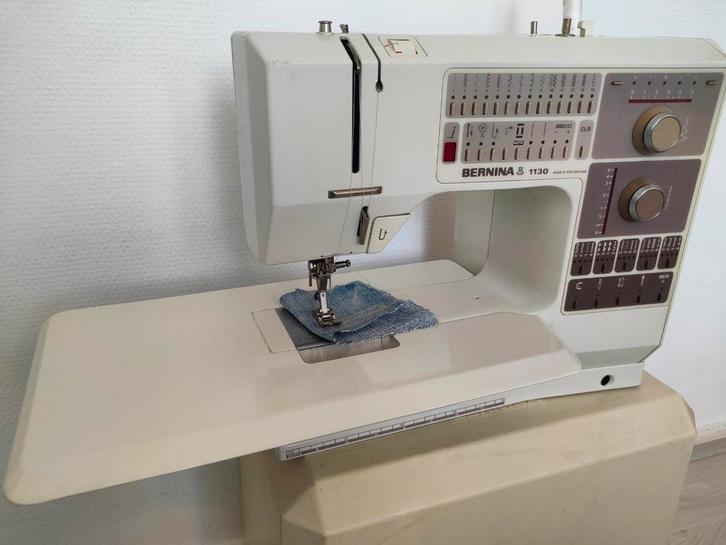 Bernina 1130, professioneel degelijke computer naaimachine,, Hobby en Vrije tijd, Naaimachines en Toebehoren, Zo goed als nieuw