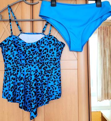 Mooie blauwe luipaardprint tankini - Mt 42 beschikbaar voor biedingen