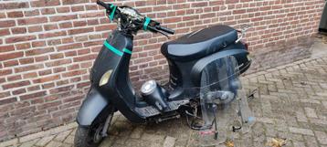 senzo, puur onderdelen motor werkt(geen kenteken/ papieren ) beschikbaar voor biedingen