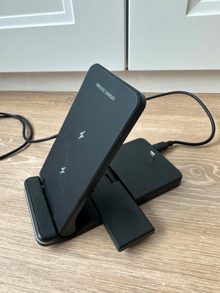 Draadloze Oplader Dock voor Smartphone, Watch & EarPods, Computers en Software, Dockingstations, Gebruikt, Docking station, Tablet