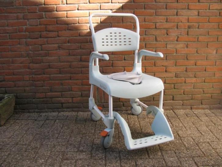 Etac po – douchestoel met remmen op alle 4 wielen, Diversen, Verpleegmiddelen, Zo goed als nieuw, Ophalen