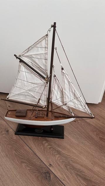 Riverdale Zeilboot Model beschikbaar voor biedingen