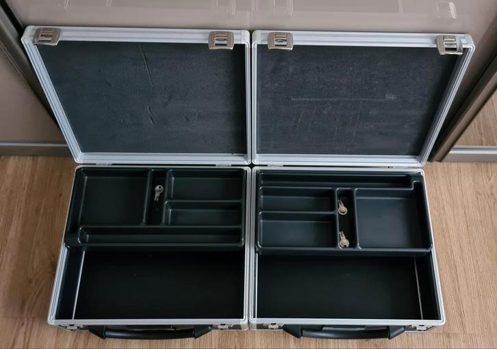 Set van 2 kunststof attachékoffers, gereedschapskoffers met, Sieraden, Tassen en Uiterlijk, Koffers, Zo goed als nieuw, Hard kunststof