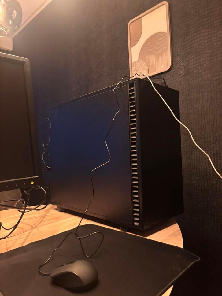 Krachtige PC Intel i9, RTX 3060 Ti, 32GB RAM, 3,5TB opslag!, Spelcomputers en Games, Games | Pc, Zo goed als nieuw, 1 speler, Vanaf 18 jaar