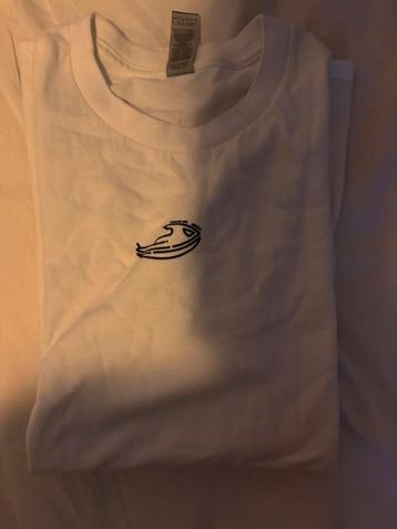 Wit shirt Another day in paradise beschikbaar voor biedingen