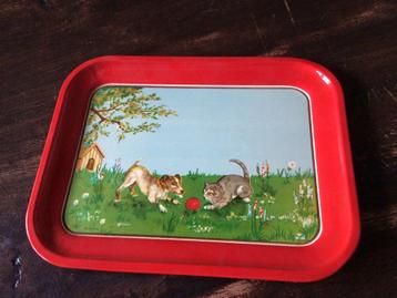 Te koop, dienblad hond en kat metaal vintage beschikbaar voor biedingen