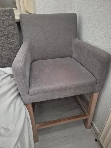 3 barkrukken, nieuwstaat / meubels beschikbaar voor biedingen